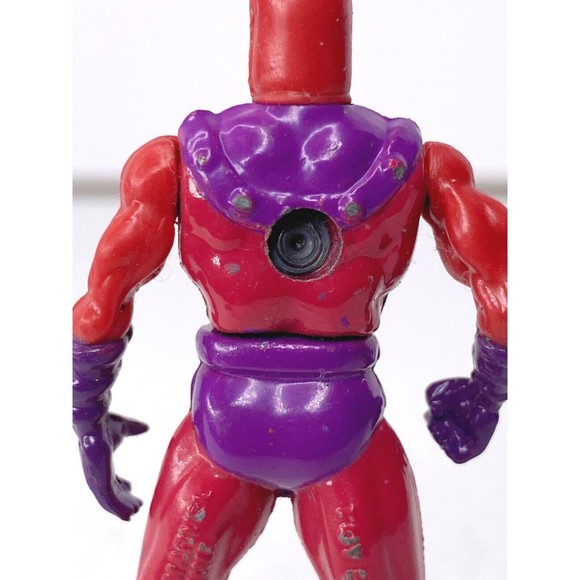 Toybiz Marvel Diecast Metal Action Figure Magneto 2.5-3" 1990s - Picture 5 of 6